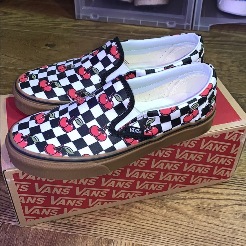 Classic Slip-On (Cherry Checker)